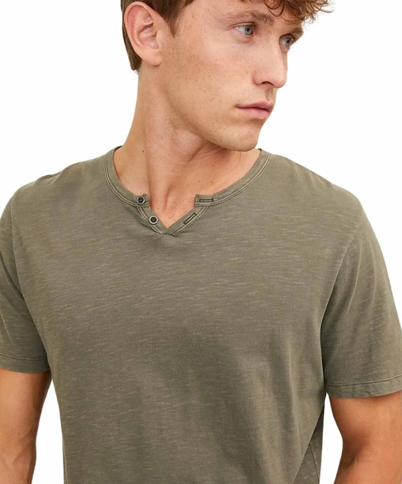 Jack & Jones T-Shirt mit Splitneck in Dusky Green