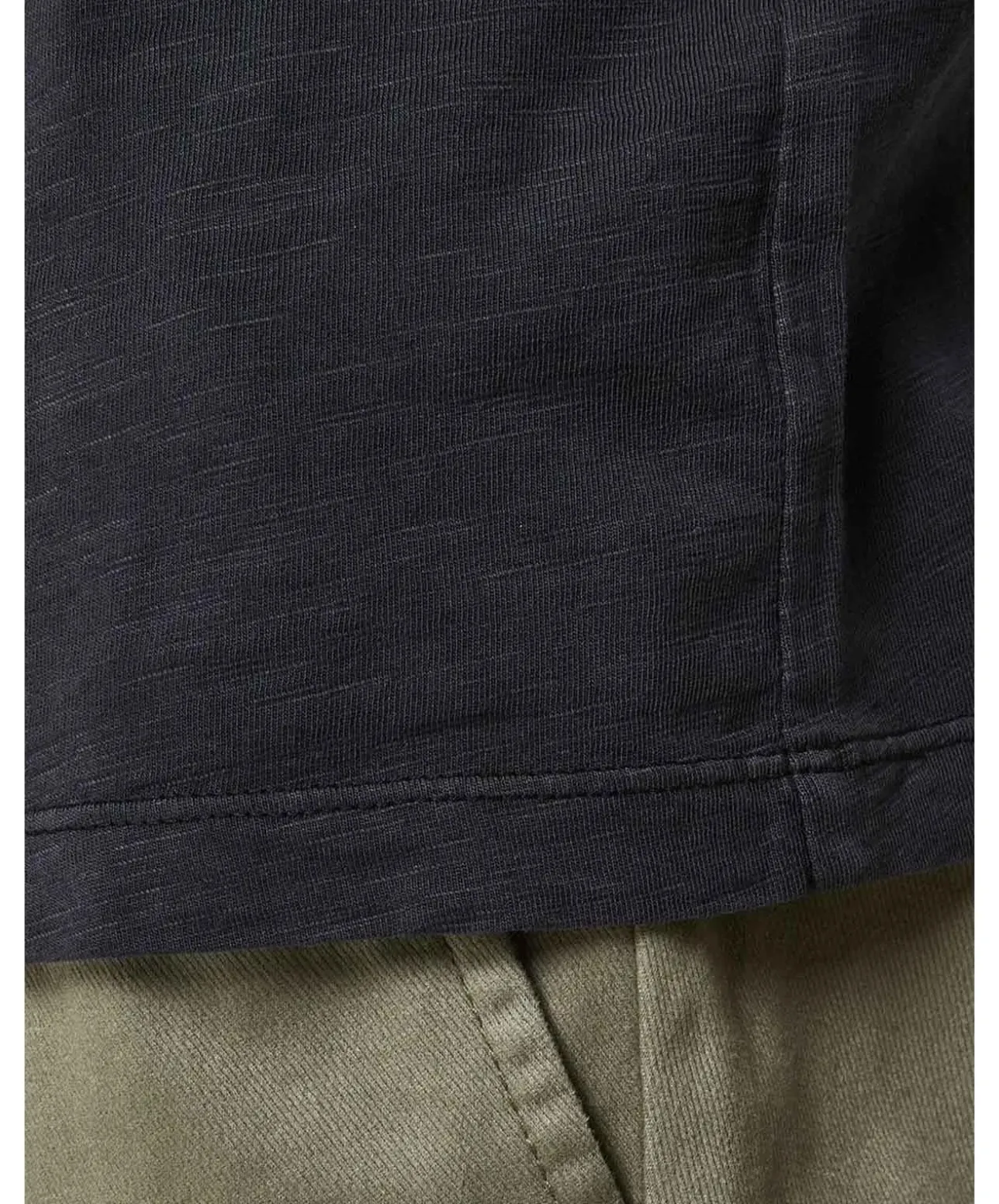 Jack & Jones T-Shirt Split mit Neck in schwarzem Black
