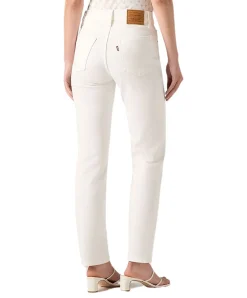 Levis 724 High Rise Jeans aus Creme Denim