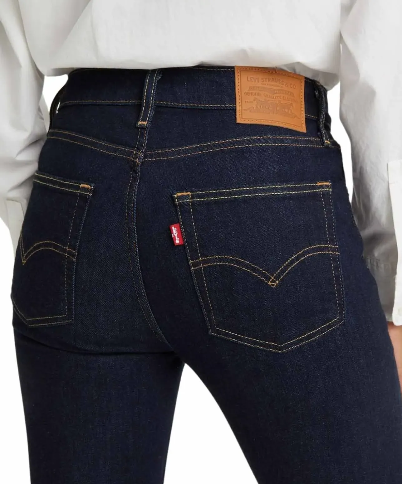 Levi's 725 Jeans Bootcut mit hohem Bund in Rinsewash