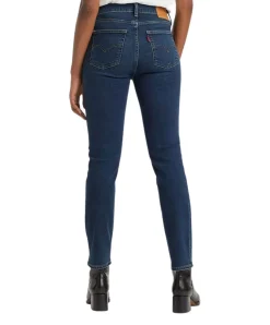 Levis 724 Jeans mit hohem Bund in Blue Swell Verwaschung