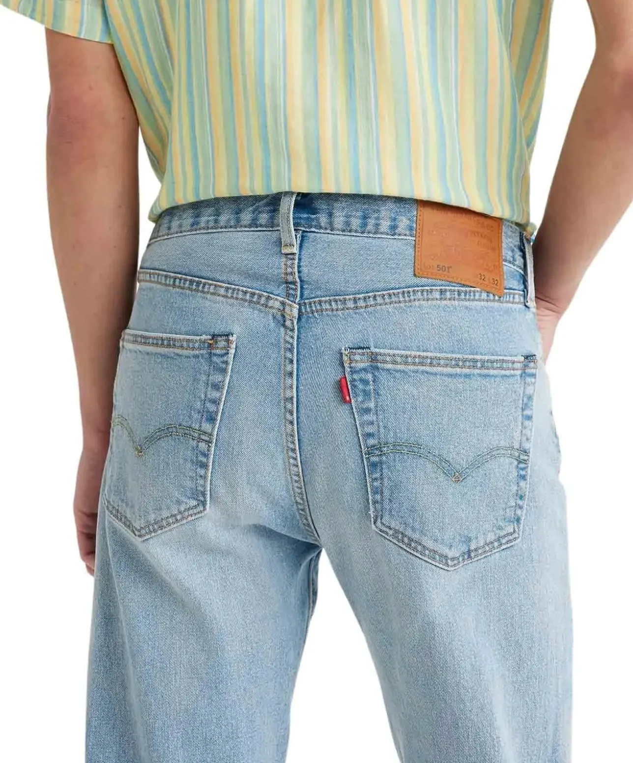 Levi's 501 Jeans Original Fit in hellblauer It Out Washung