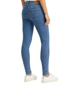 Levis 720 Skinny Jeans mit hohem Bund in Stonewash