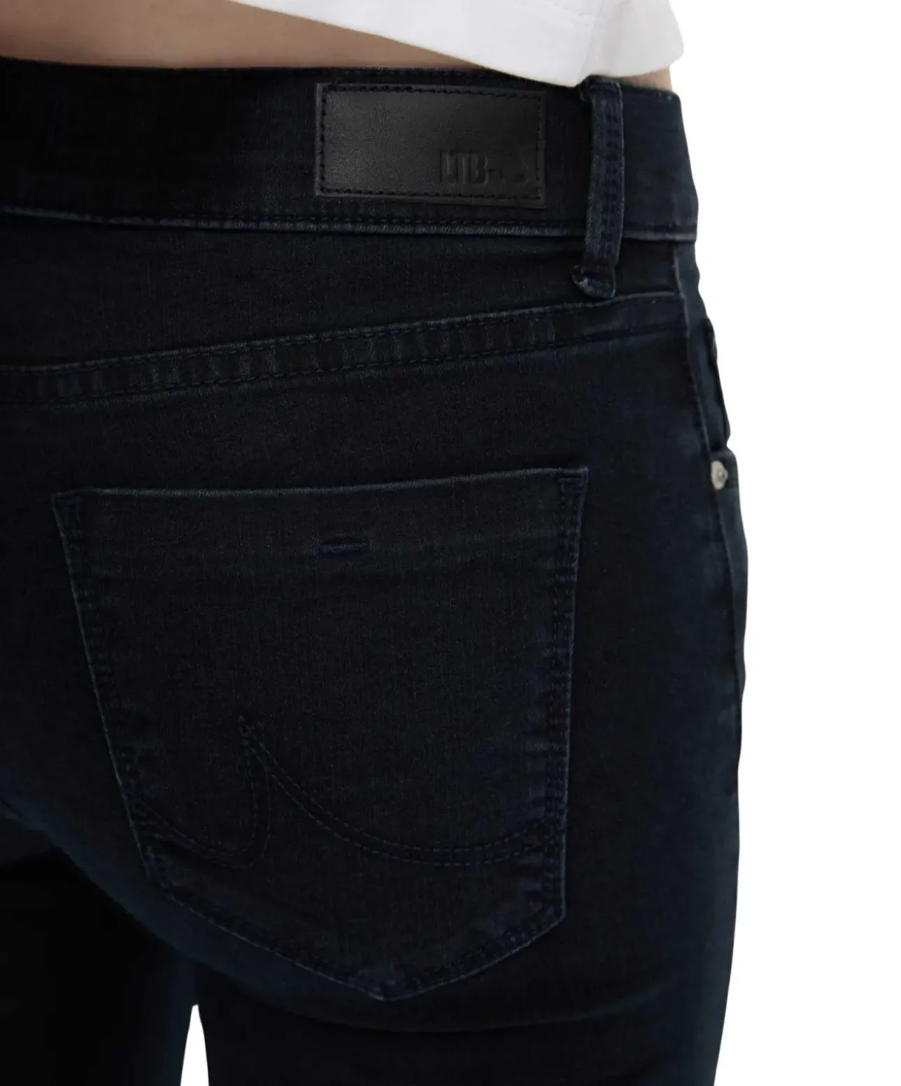 LTB Jeans Fallon in Dunkelblau mit Flared Leg