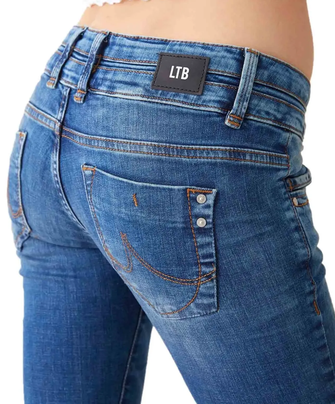 LTB Julita X - Hautenge Jeans in mittelblauer Used Look