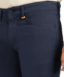 MAC Arne Hose in dunkelblauer Färbung mit Wabenstruktur