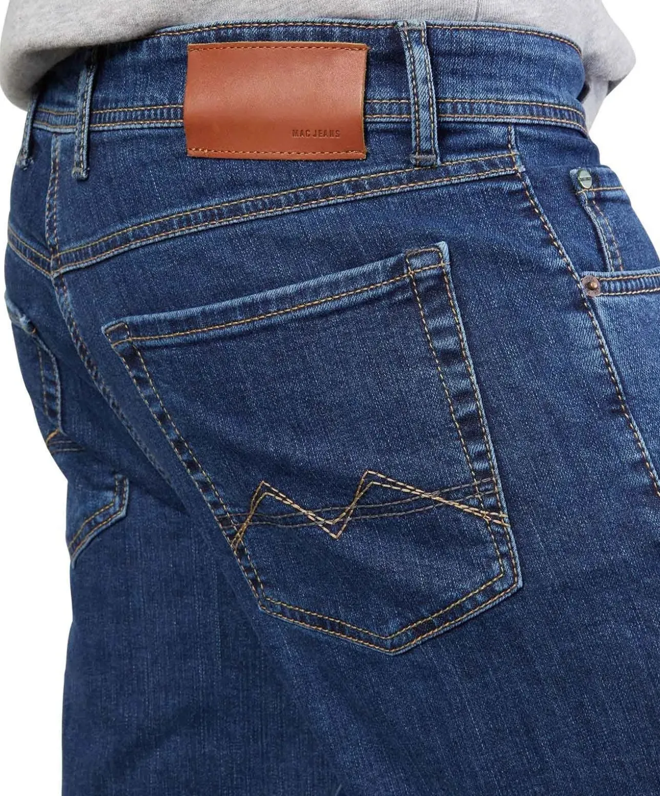 Mac Arne in Stone Washed Jeans mit geradem Bein