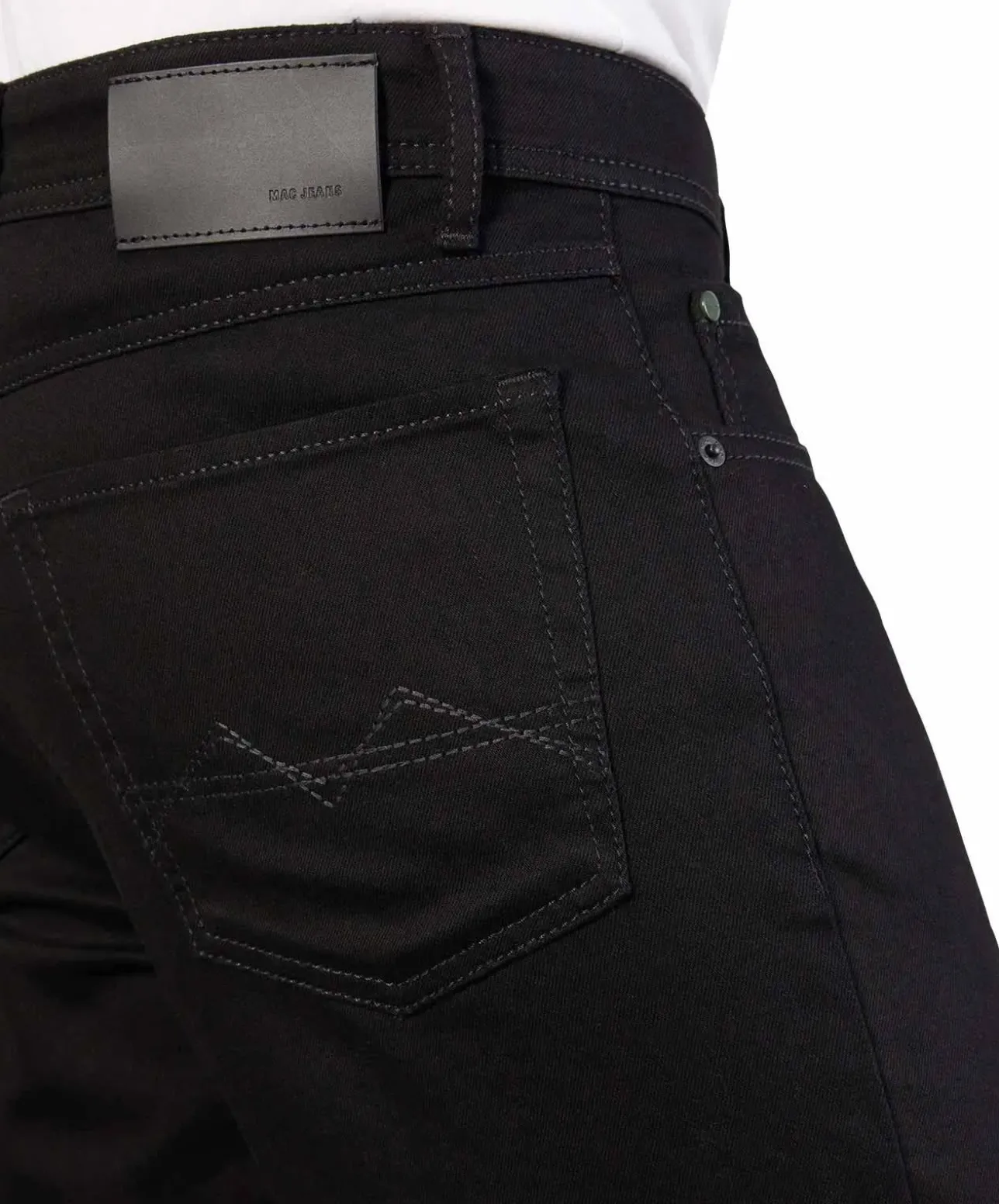 MAC Arne Jeans Regular Fit in Stay Black Black