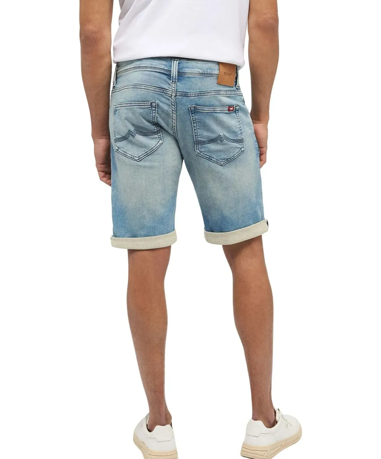 Mustang Chicago Shorts aus Stretch Denim in Hellblau