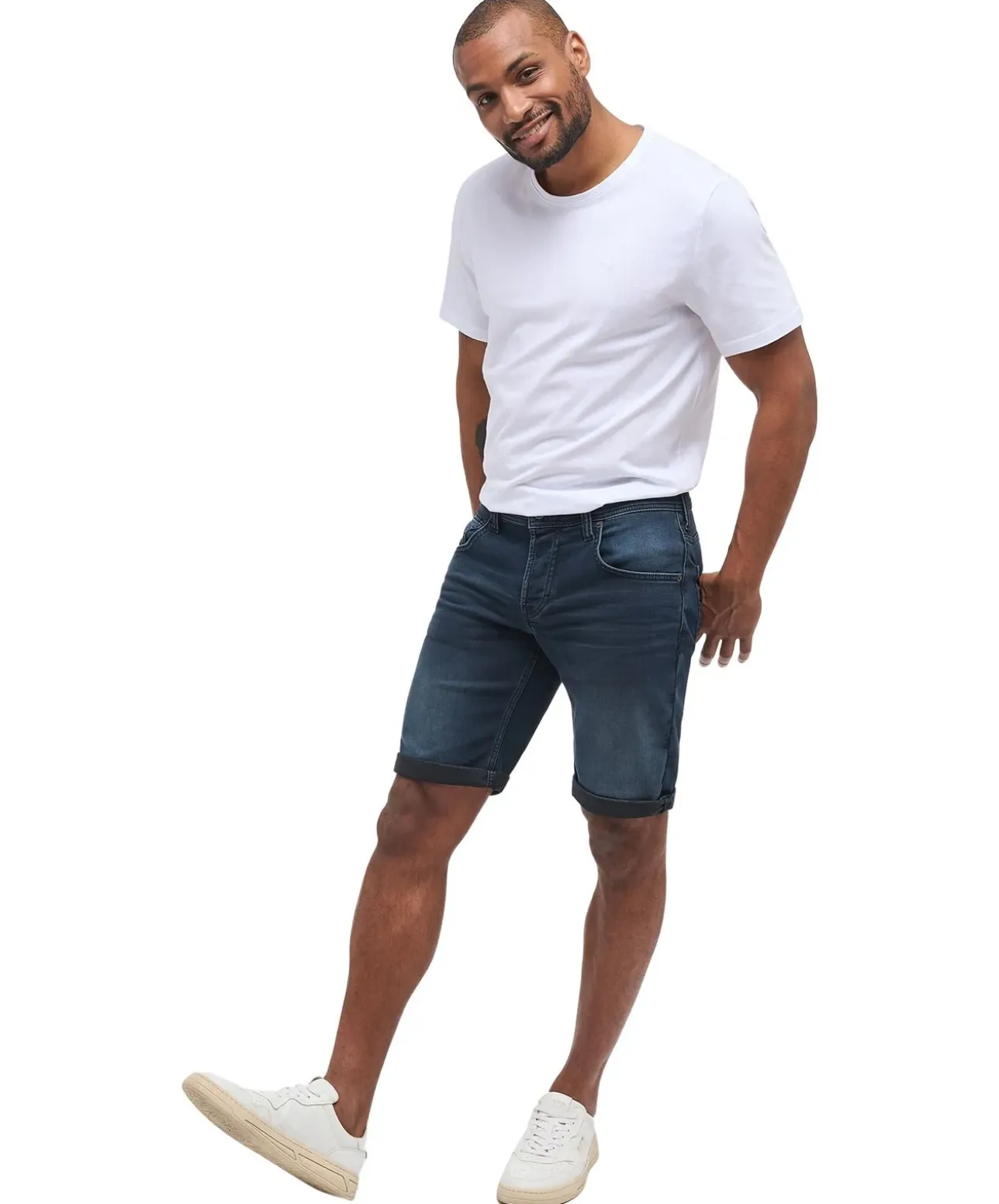 Mustang Chicago Shorts aus Stretch Denim in dunklem Used