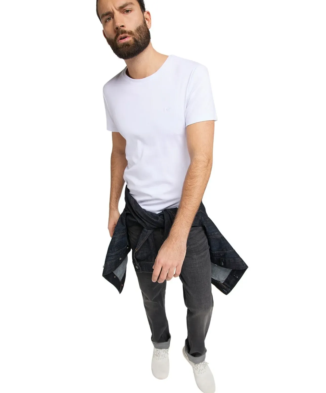 Mustang Herren Basic T-Shirt mit Rundhals in Weiß