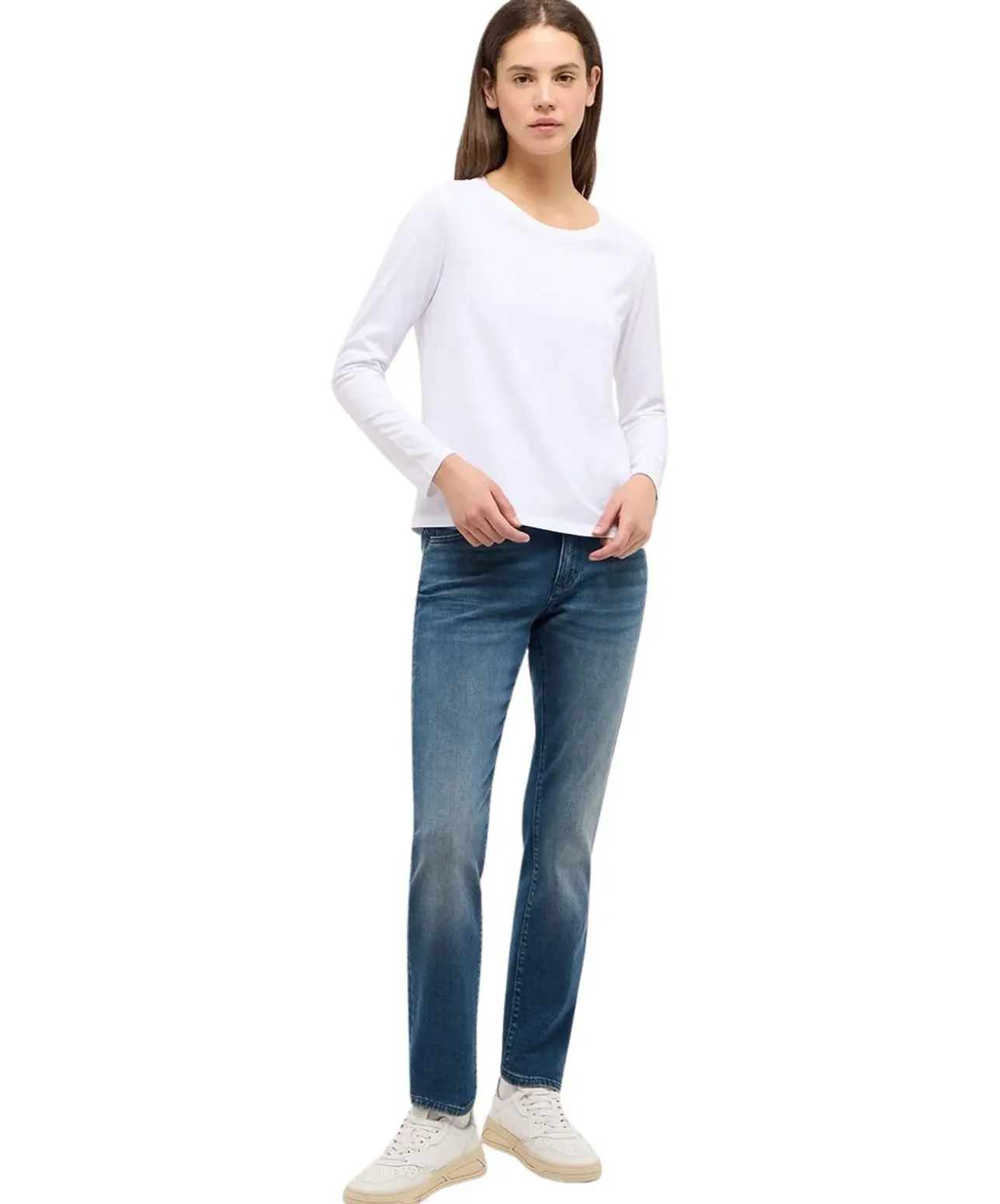 Mustang Langarmshirt Elly in Weiß mit Rundhalsausschnitt