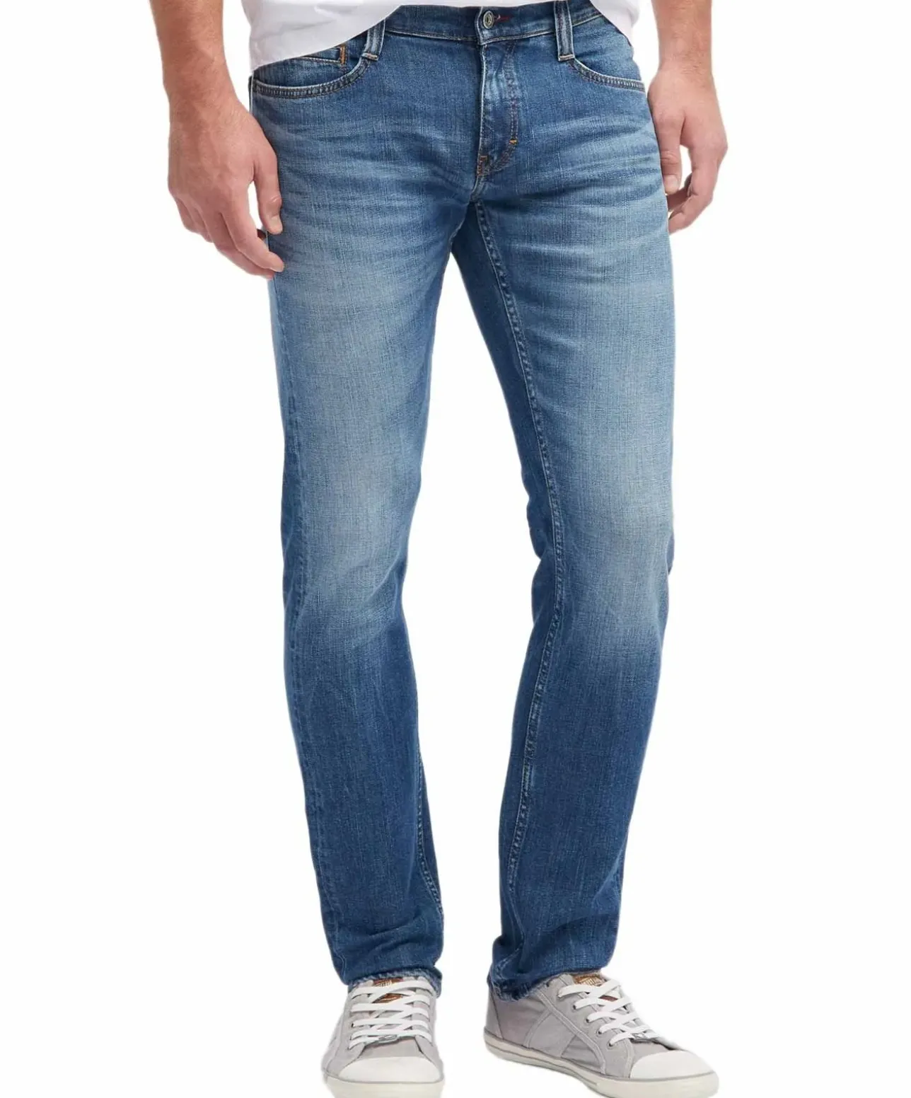 Mustang Oregon Taperd Jeans in Scratched Used