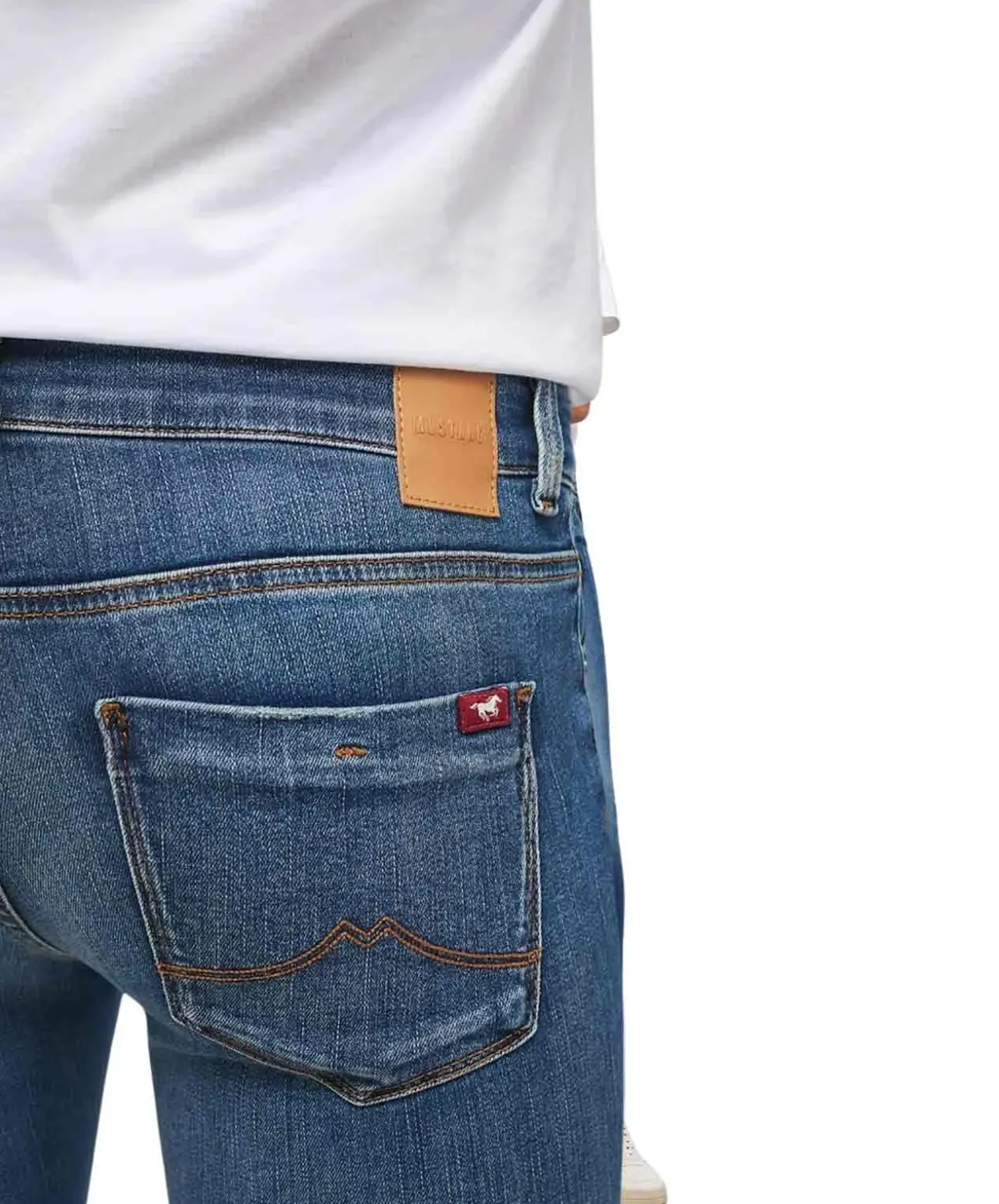 Mustang Quincy Skinny fit Jeans in mittelblauer Waschung