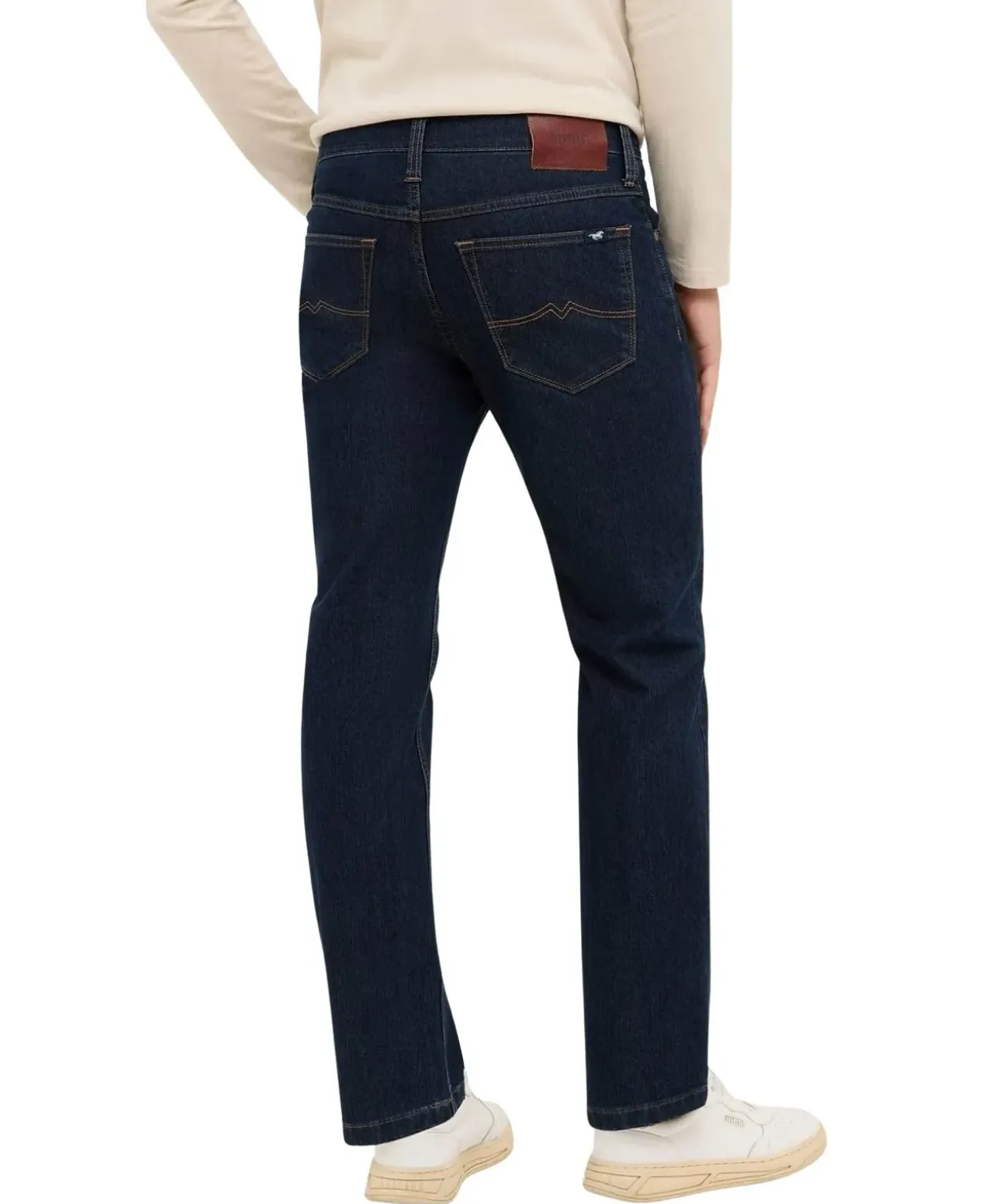 Mustang Tramper Jeans mit Straight Fit in dunkler Färbung