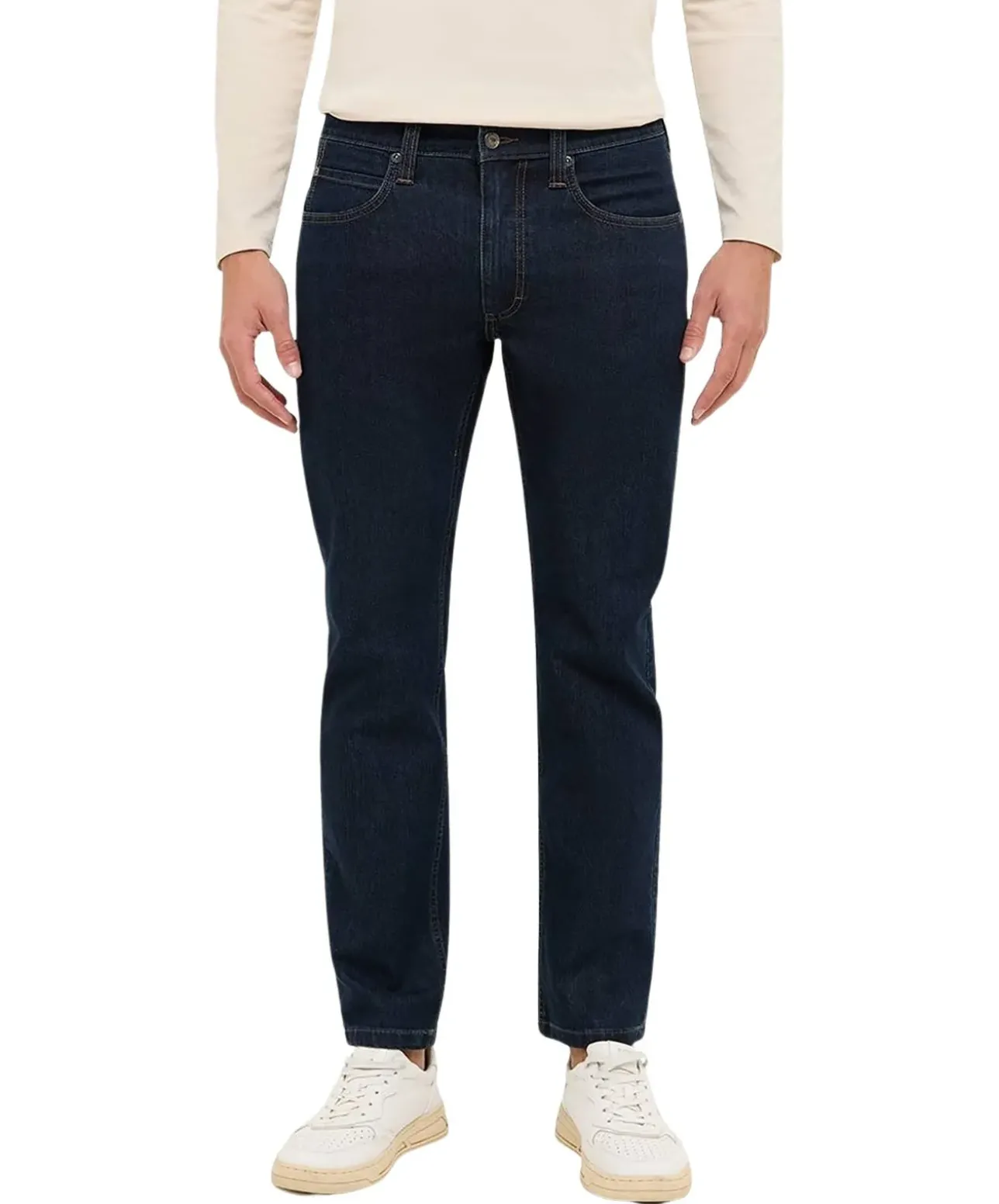 Mustang Tramper Jeans mit Straight Fit in dunkler Färbung