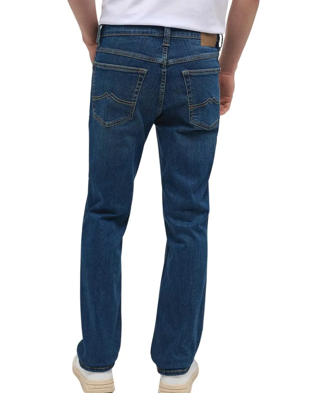 Mustang Tramper Straight Jeans in Stonewash