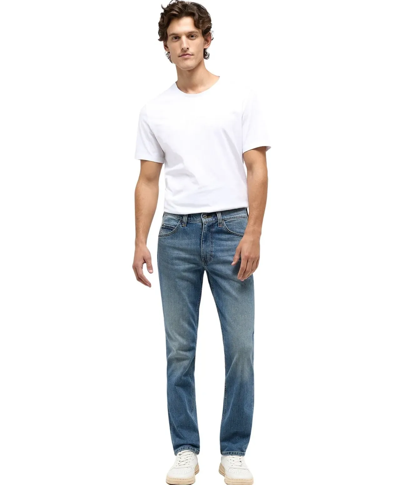 Mustang Tramper Straight Fit Jeans in mittelblauen Used Look