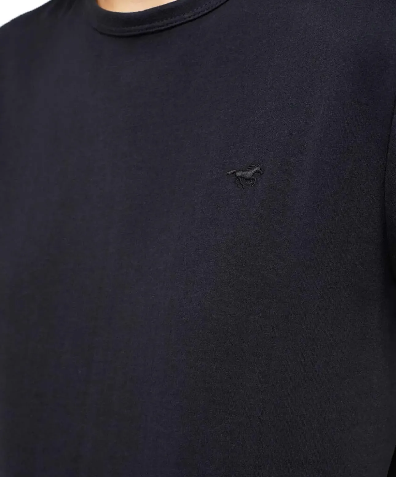 Mustang T-Shirt aus Baumwolle Ada in Schwarz