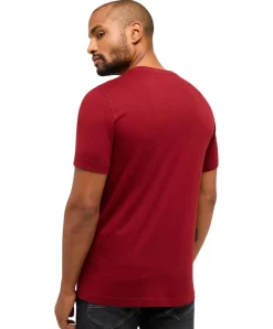 Mustang T-Shirt Print Austin in roter Syrah Färbung