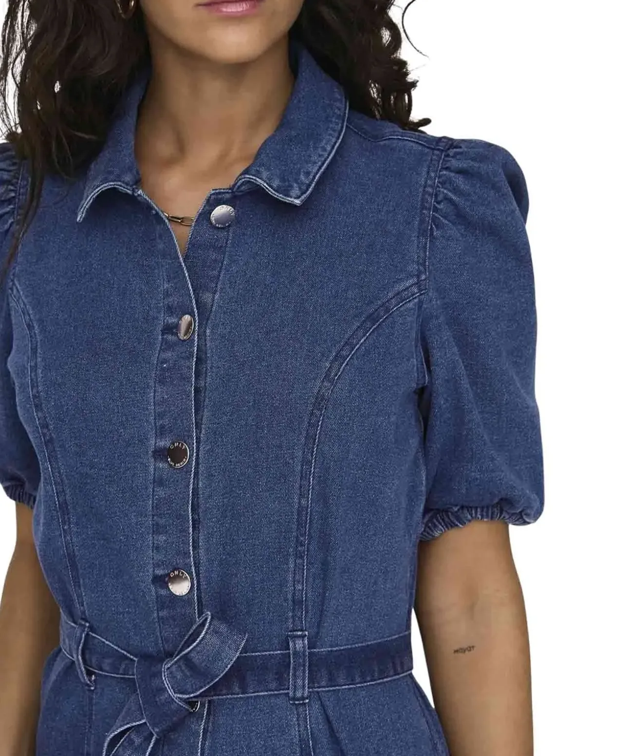 ONLY Jeanskleid Vibbe in Mittelblau mit Puffärmel