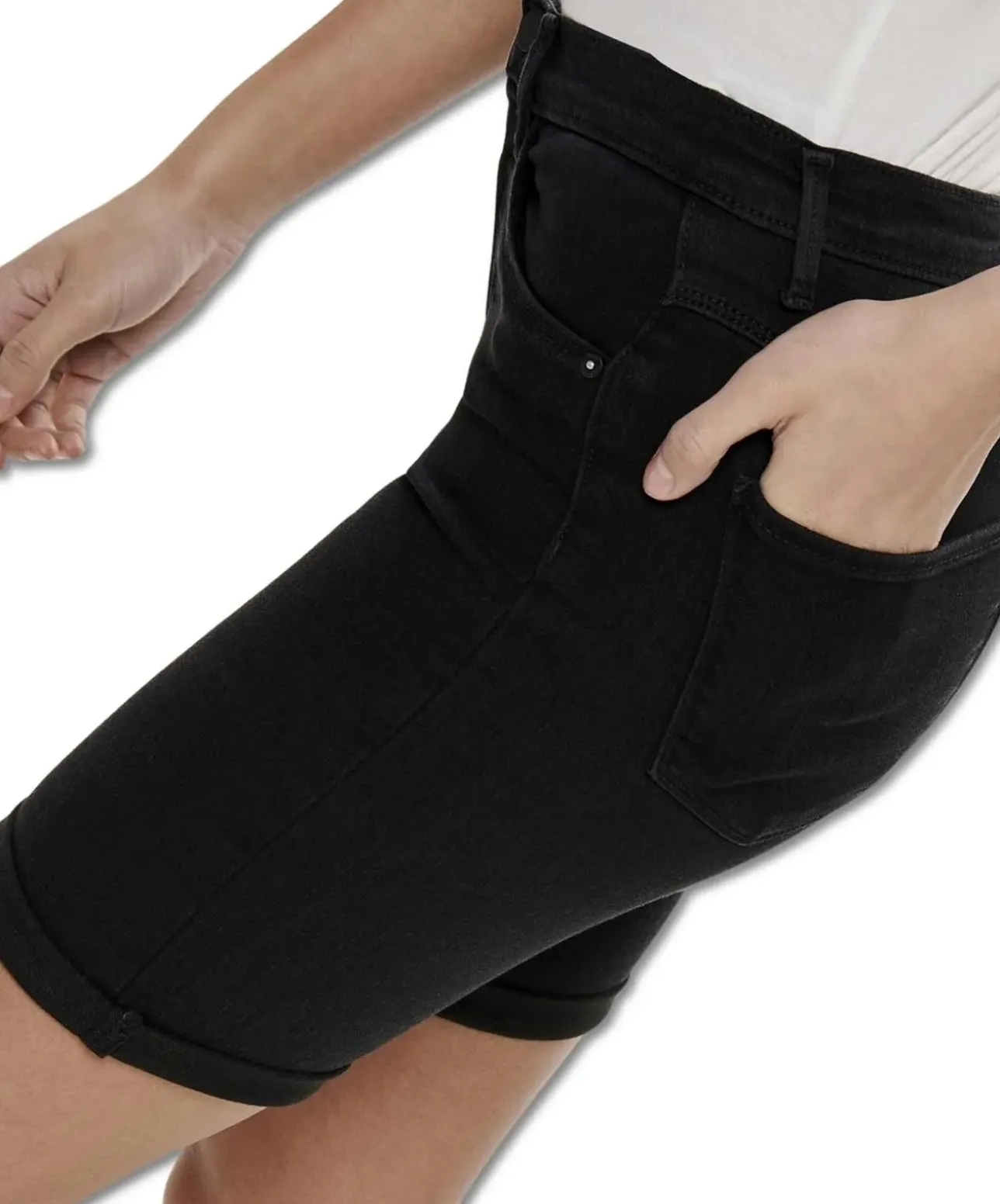 ONLY Rain Jeansshorts lang in Schwarz mit Stretch