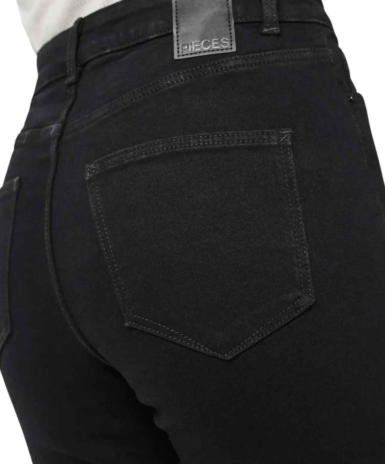 Pieces Dana Jeans Skinny Fit in Schwarz