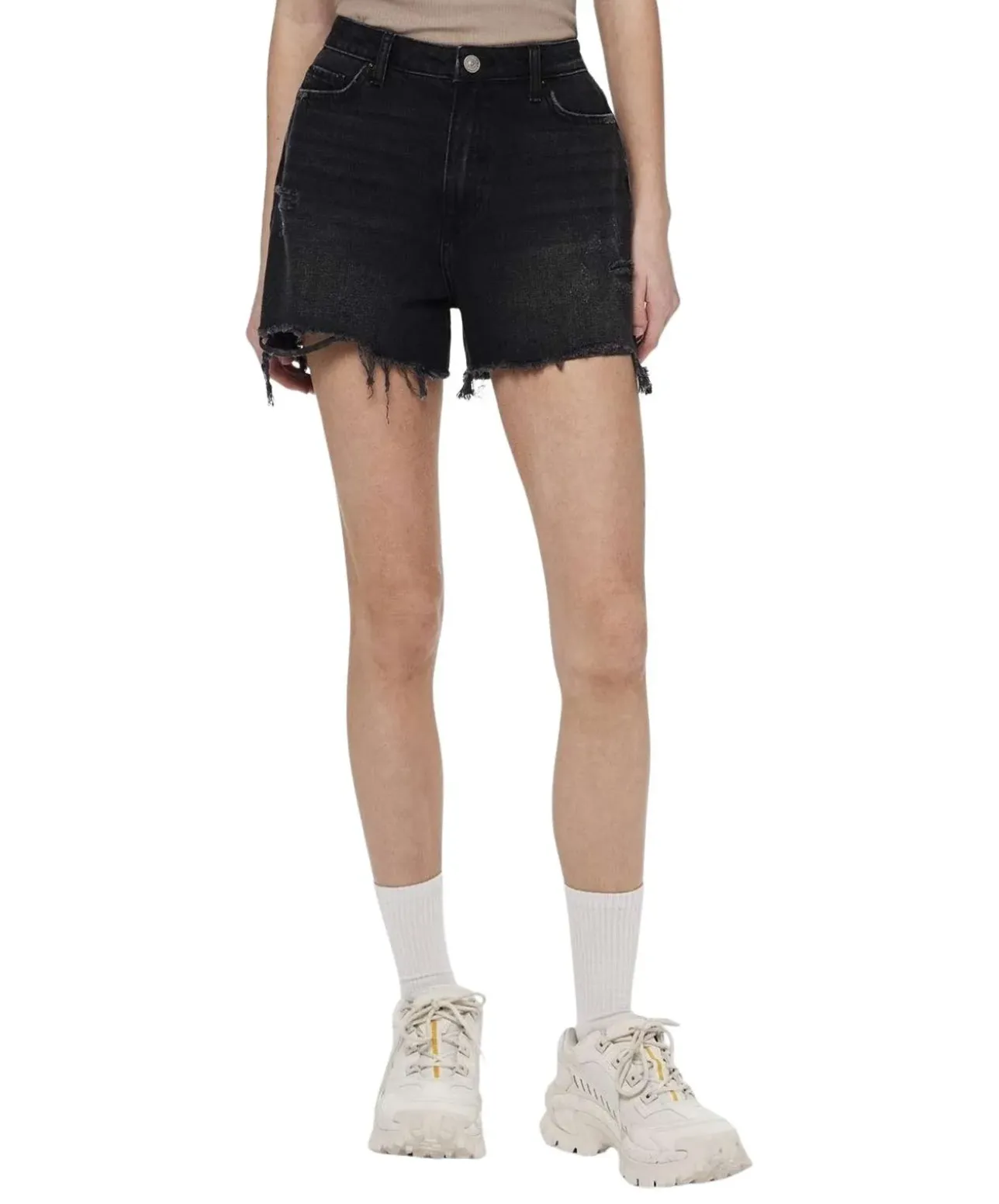 PIECES Jeansshorts in schwarz mit ausgefranstem Saum