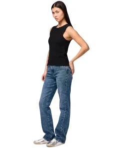 Pieces Kelly Jeans Straight Fit in mittelblauer Waschung