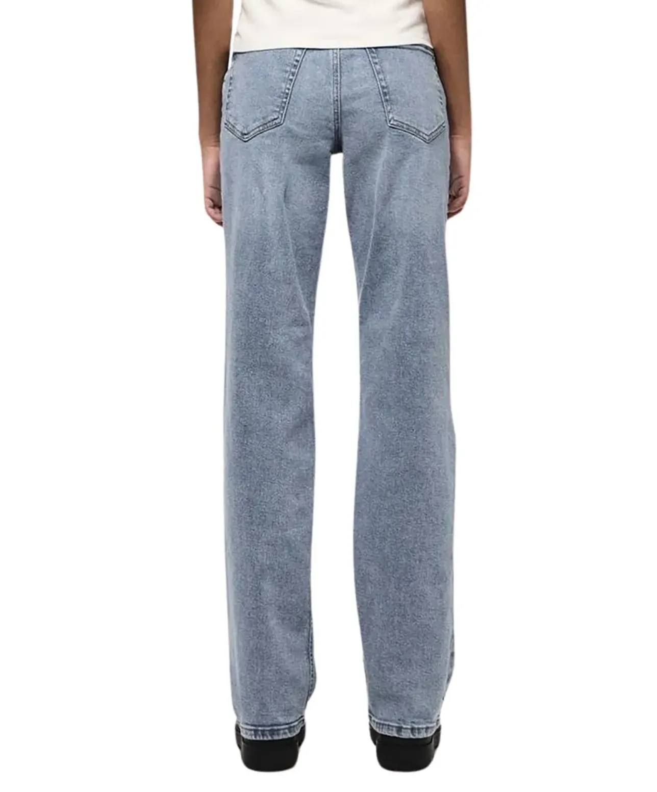 Pieces Kelly Jeans Straight Fit in Hellblau