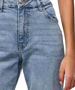 Pieces Kelly Jeans Straight Fit in Hellblau