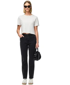 PIECES Kesia Mom-Fit Jeans in Schwarz mit Knöchellänge