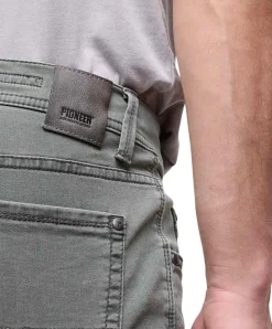 Pioneer Rando Megaflex Jeans in grüner Jade-Waschung