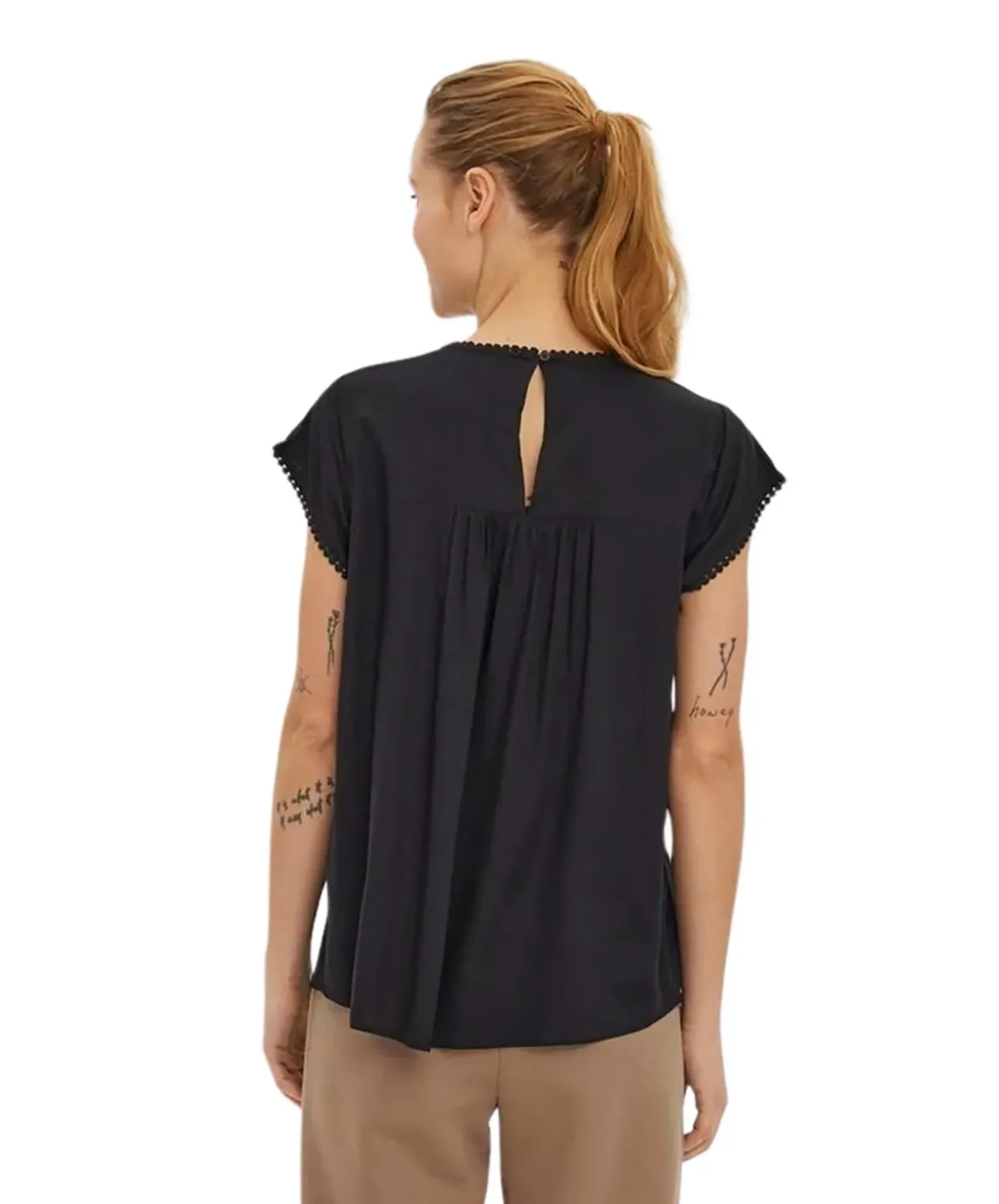 Vero Moda Blusenshirt Debbie mit kurzen Ärmeln in Schwarz
