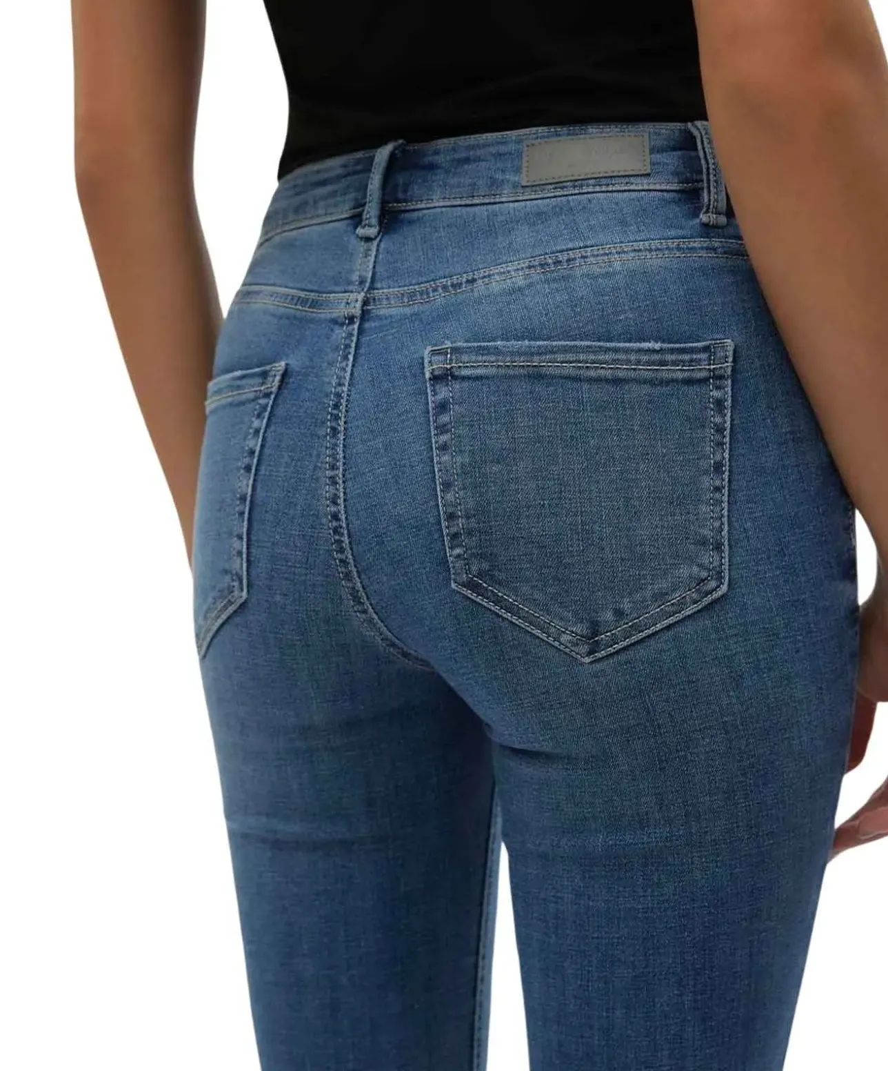 Vero Moda Flash Jeans Flared in Mittelblau