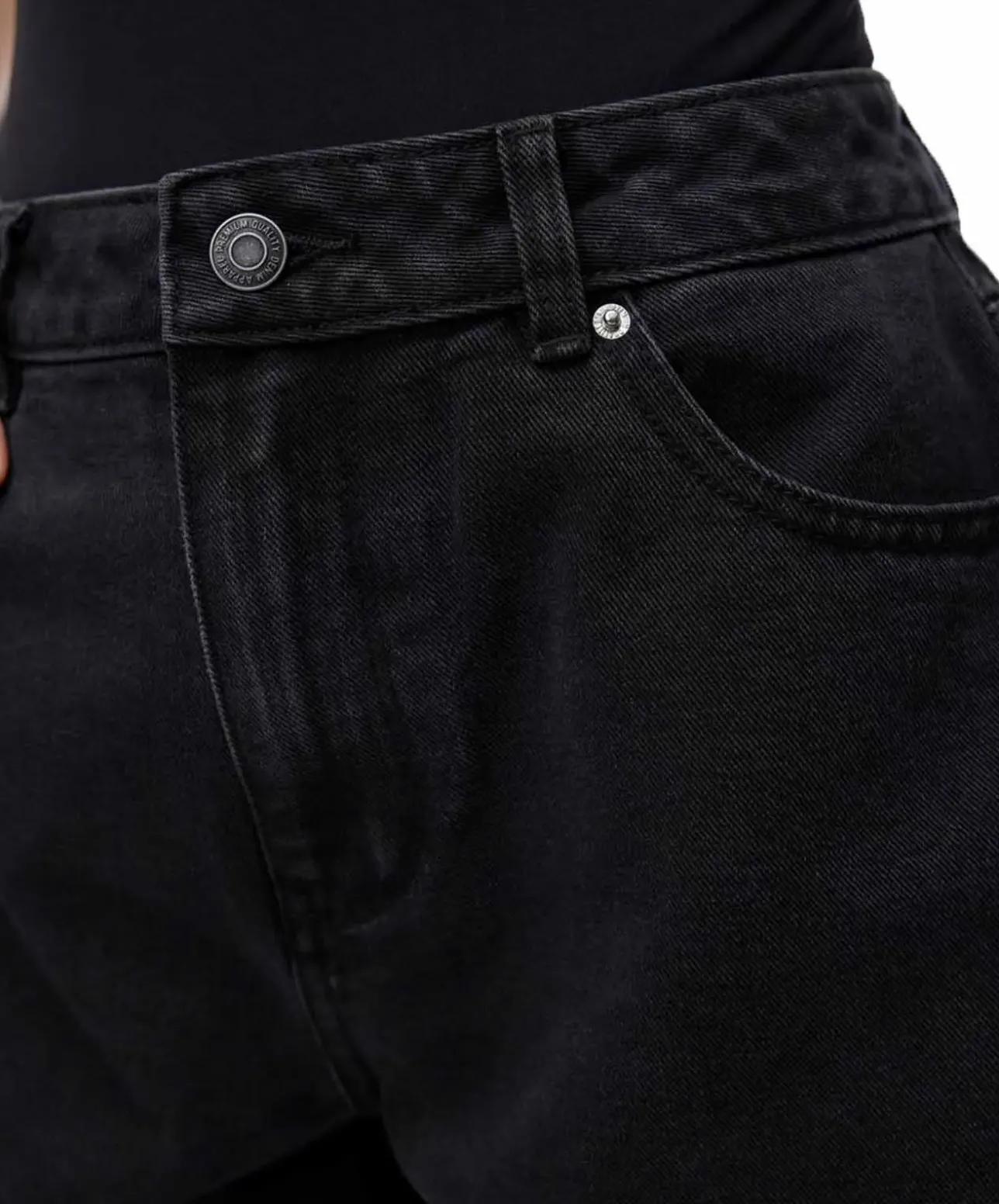 Vero Moda Jeans Shorts Zuri in Schwarz