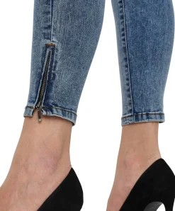 Vero Moda Jeans Slim Fit Tilde in hellblau mit Ankle Zip