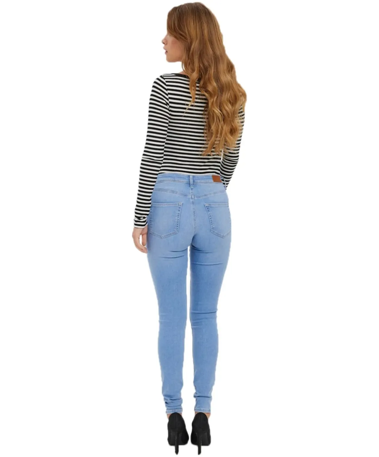 Vero Moda Lux Jeans Slim Fit in hellblauer Waschung