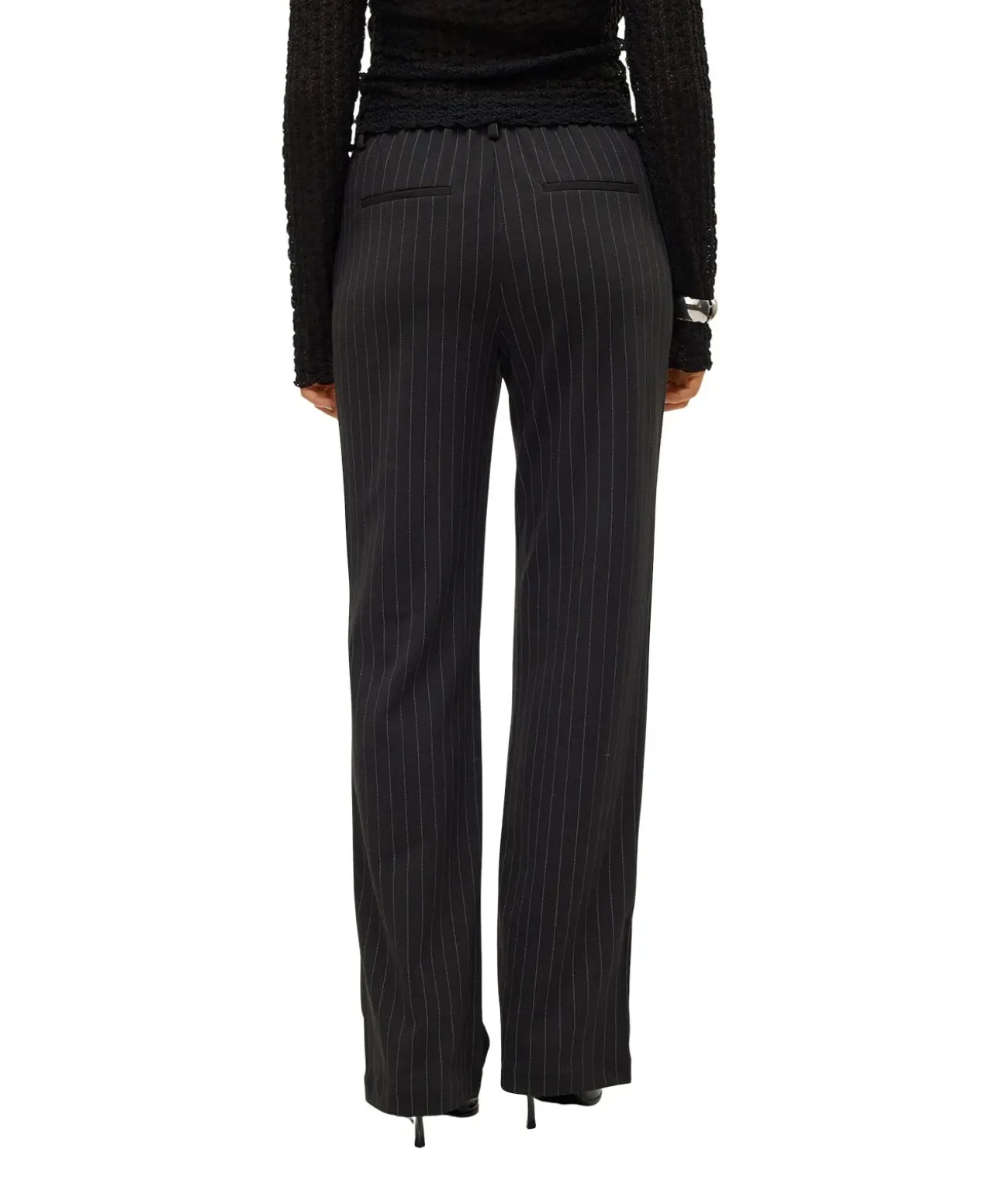 Vero Moda Maya Hose in Schwarz mit Nadelstreifen
