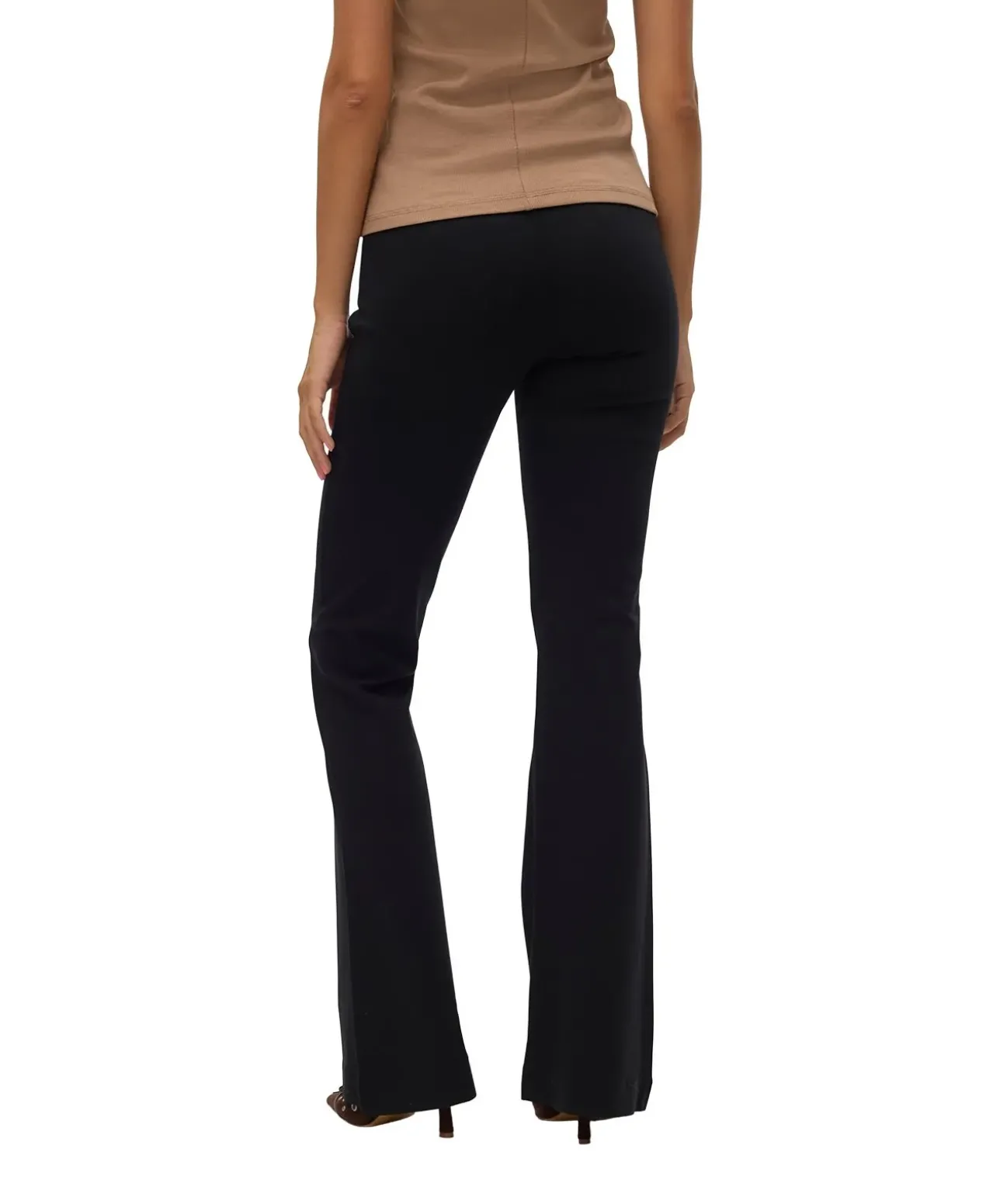 Vero Moda Slim Fit Hose Kamma in Schwarz mit ausgestelltem Bein