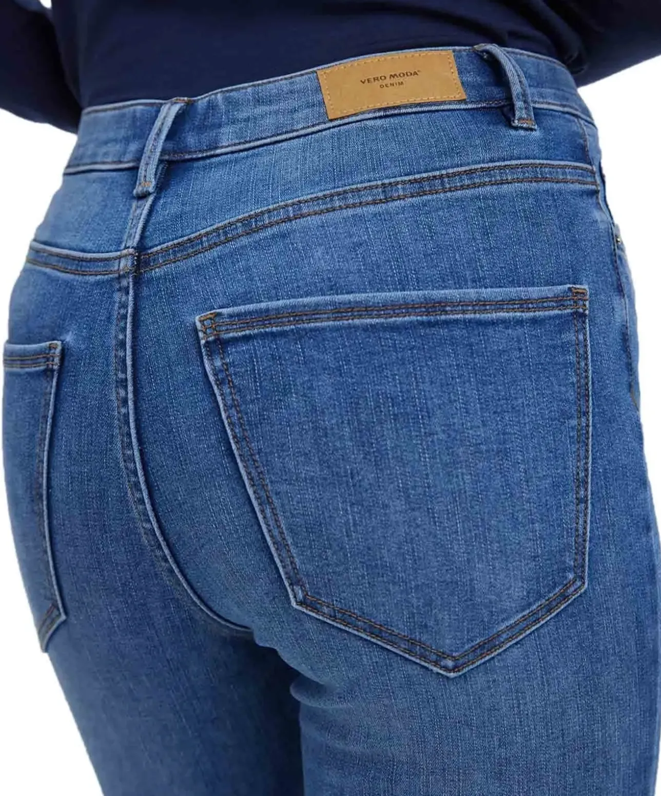 Vero Moda Sophia Jeans mit hoher Taille in Mittelblau