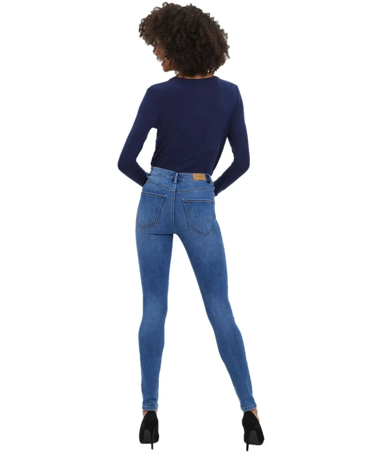 Vero Moda Sophia Jeans mit hoher Taille in Mittelblau