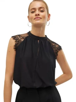 Vero Moda Spitzenbluse Milla mit Flügelärmeln in Schwarz