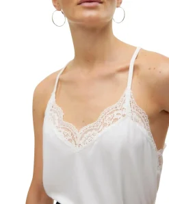 Vero Moda Spitzentop Ana mit V-Ausschnitt in Weiß