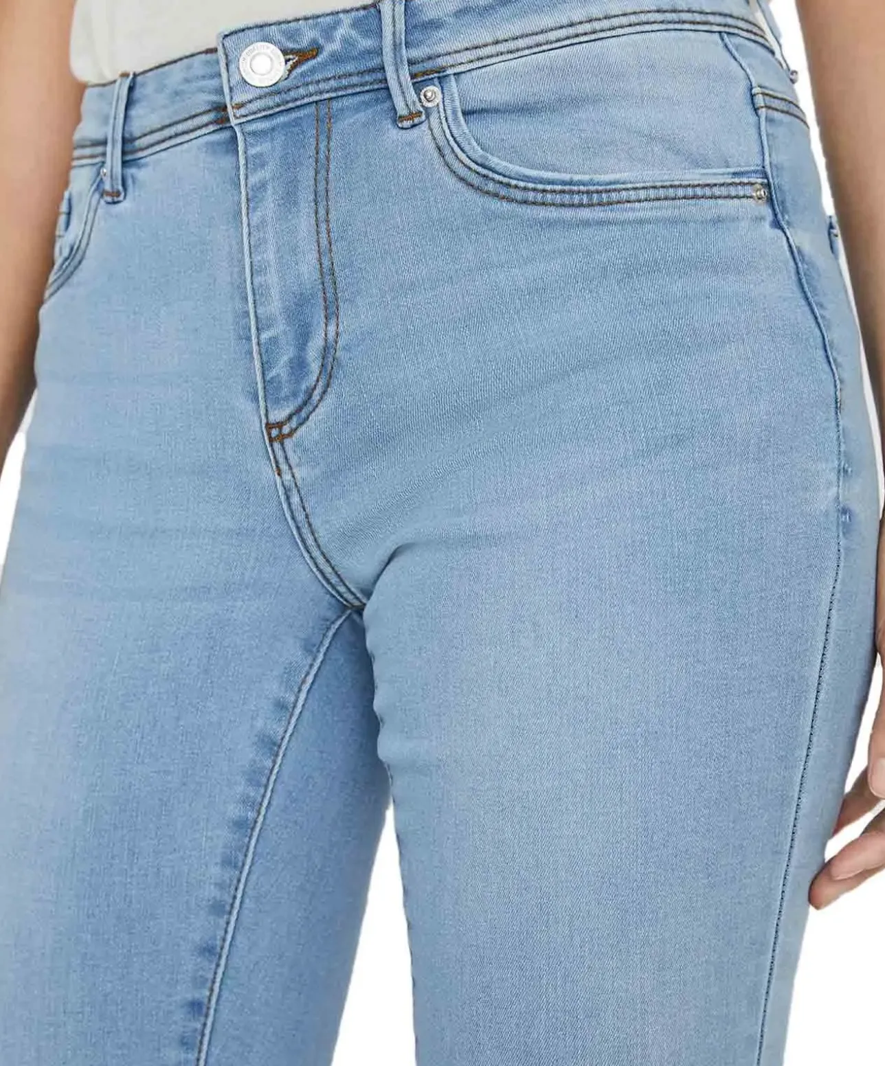 Vero Moda Tanya Jeans Skinny fit in hellblauer Waschung
