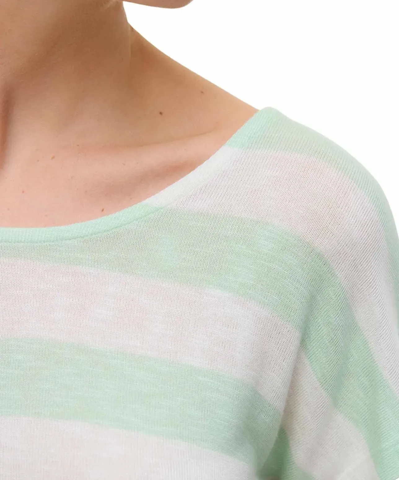 Vero Moda T-Shirt Wide in Azurblau mit Streifen
