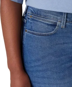 Wrangler Body Bespoke Slim fit Jeans in Mittelblau
