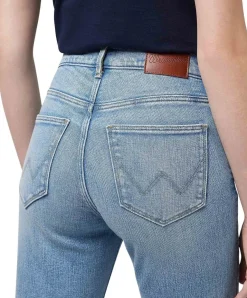 Wrangler Bootcut Jeans mit High Waist in Hellblau