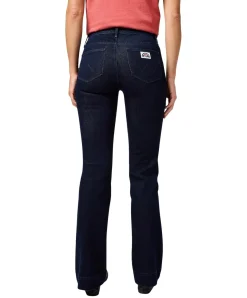 Wrangler Flare Jeans in Moonlight-Waschung mit High Waist