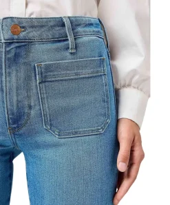 Wrangler Flare Jeans in Velvet Sky mit High Waist